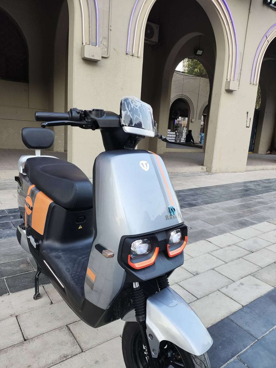 السلام عليكم دراجة شحن الريان جديد زيرو موديل 26اصدار حديثه لون مميزة مستعمله 5ايام 6بطارية كبير دبل *********** سعر 750 قفل عنوان بغداد ساحه الوثبه ملف بقدرة 1500 واط سرعه
