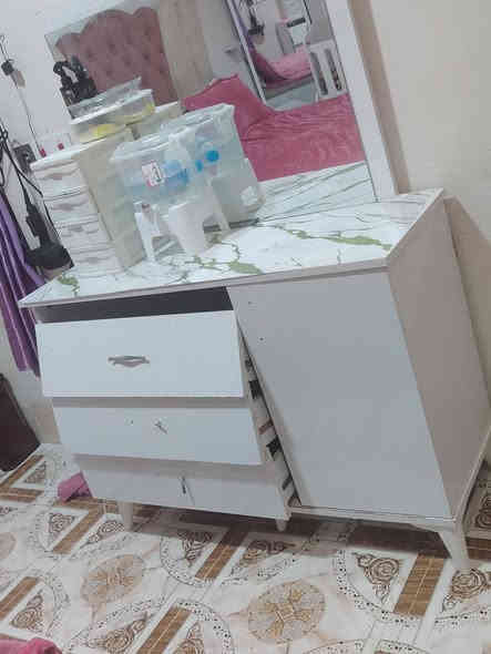 غرفه نوم البيع شري ٣٥٠الف مكاني كركوك رقمي ***********
