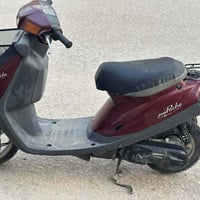 دراجه بزونه نضيفه مابيه اي نقص ( ما مفتوحه) سلف هندر السعر:٤٠٠ وبيه مج...