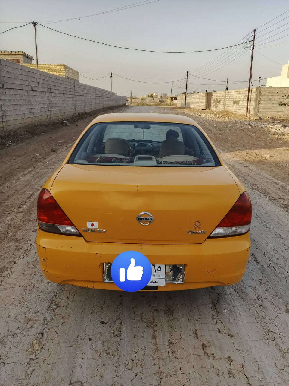 نيسان سني ياباني محرك اسود موديل 2011 مؤسسة 
بيهة بس ضربة بالباب بارد مثل ماموضح بالصورة 
السعر 92 
***********
