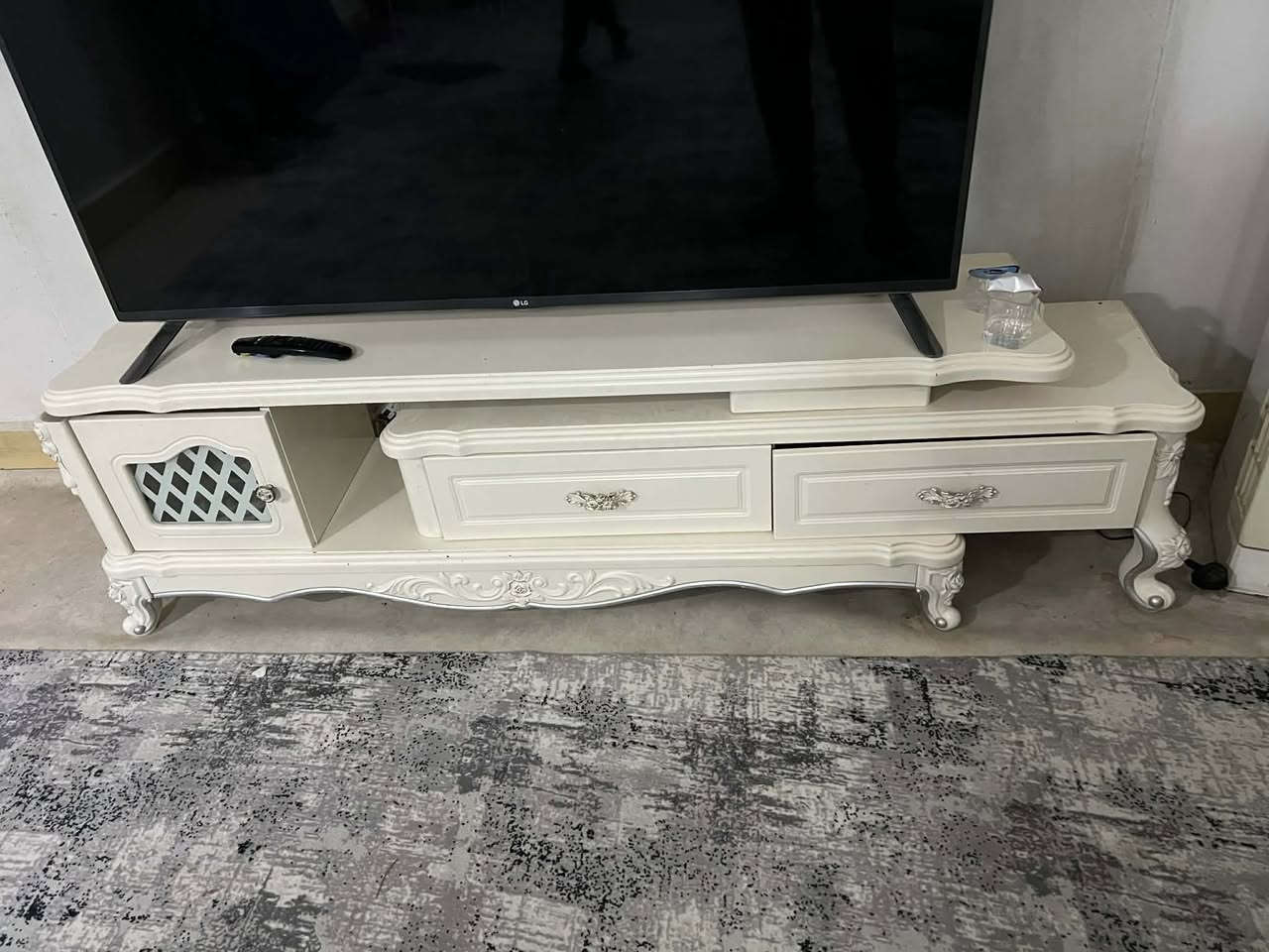 غراض بيت للبيع نضيفات نفس صوره للاستفسار ***********
