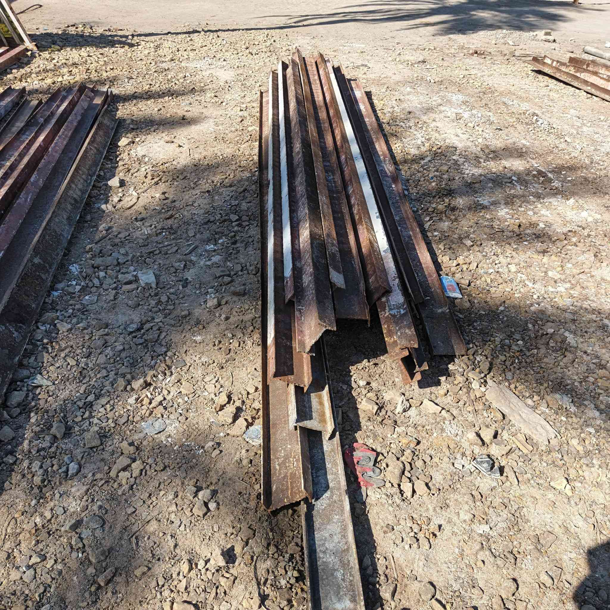 شيلمان ثقيل بلجيكي 
مكان حله ناحية الدبله

***********
