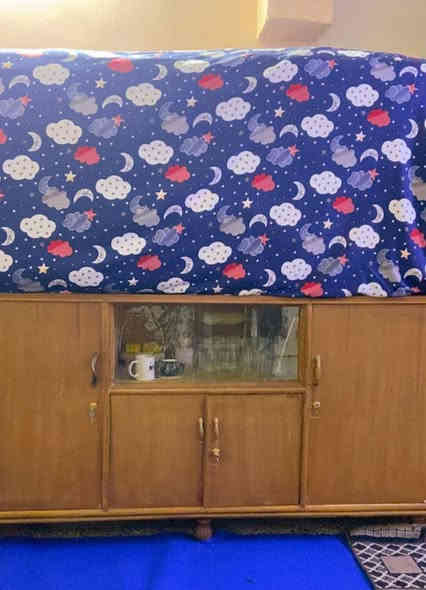 السلام عليكم عرفه نوم صاج نضيفة  للبيع 
السعر مليون دينار  بيها مجال بسيط 
عنوان بغداد حي العامل 
هاتف/*********** . واتساب
