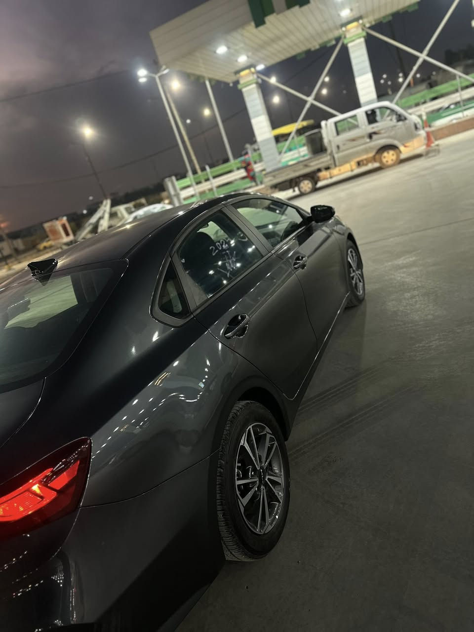 فورتي مديل 2024 رقم بغداد الدولي ب اسمي شرط التحويل السيارة دخول جديد صور حادثه بلمنشور كفاله من الصبغ 
فقط بارد بجاملغ الامامي وطرف البنيد 
مواصفات السيارة نص فول شاشه جبيرة رادادات اماميه وجانبيه ماشيه 12 الف فقط سياره بريحت الشركه 
مكاني بغداد البلديات  السعر   153 وبيهه مجال 
رقم الهاتف ***********
