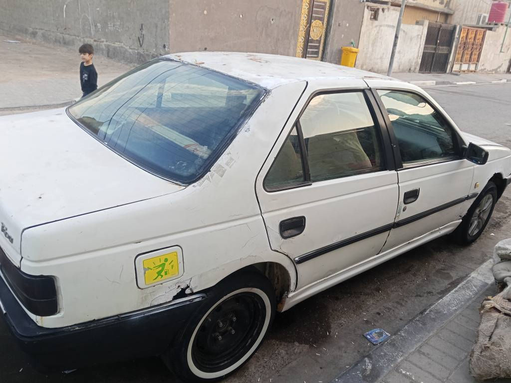 السلام عليكم سياره بيجيو الموديل 2009 كير ومحرك خير من الله المحرك ونجي 4 سلندر حداده حلوه كهربائية شقاله راعيه موجود سنويه متهيه السعر 18 مجال قليل مكان السيارة بصره حي المهندسين رقم الهاتف *********** البصرة, العراق
