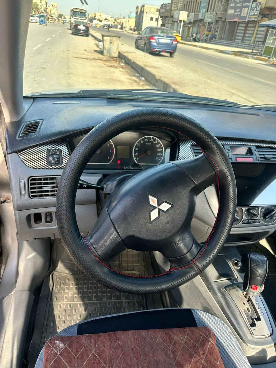 سلام عليكم لانسر 2011 رقم بغداد حرة تحويل بسمي سيارة مشروع وطني رقم جديد انكليزي هزة جديدة مكينة 2000 جديدة لاصرف ولابخار  سعرر
80 وبيهة مجال بدون ضربة سيارة بيهة صبغ
هلالات خلفي ولباب ورة صدر فقط بس رش بدون معجون تبريد تدفئة شغال حدادية خير من اللّٰه كهربائيات كلهة شغالة تخم تايرات جديد والصدر هسه مبدله جديد 

للاستفسار ***********
