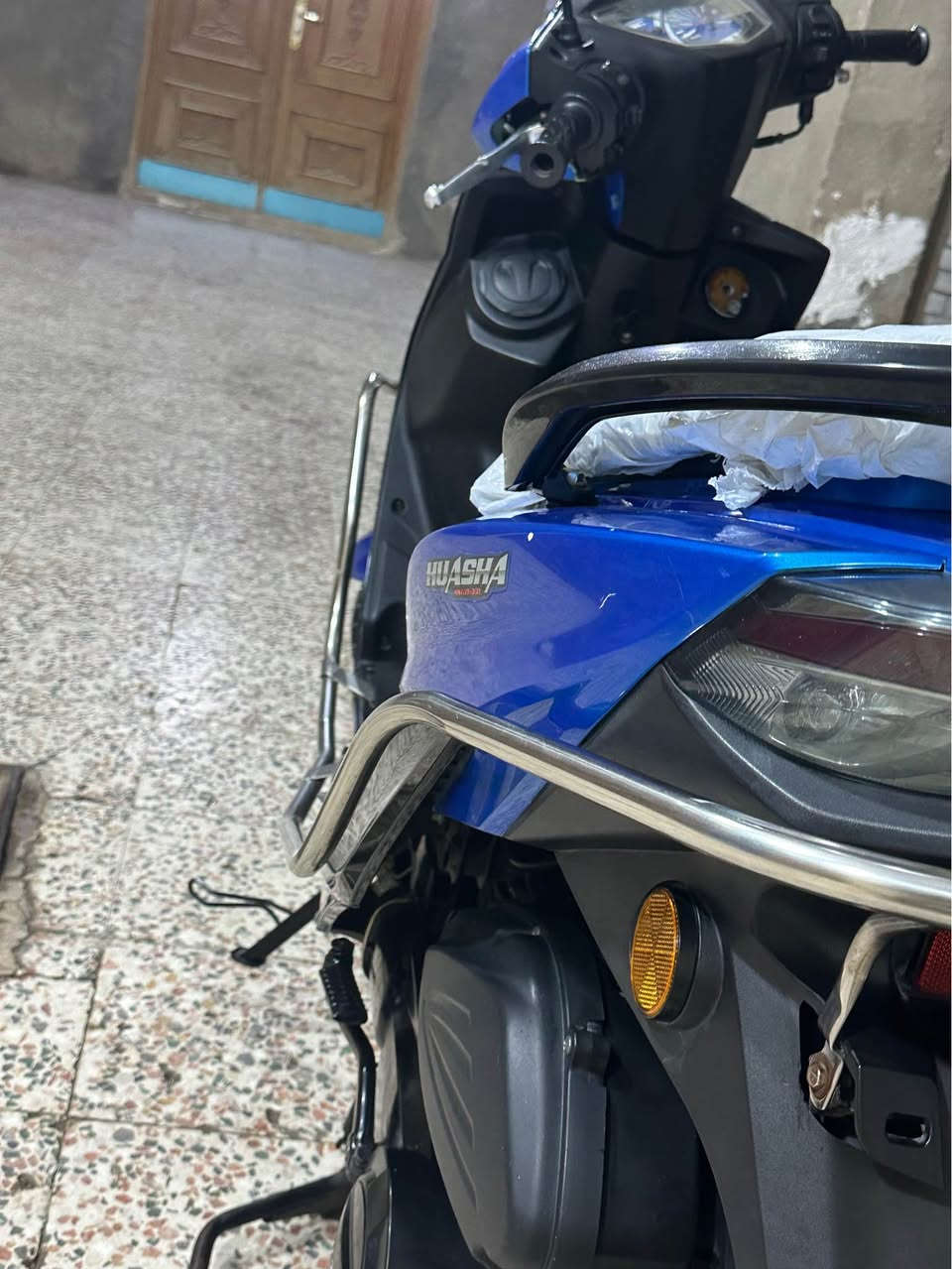 السلام عليكم سكنس تايوان او صيني موديل 22 جديده ماشيه 18 الف دراجه لوك كامله كلها سلف هندر كهربائيات تايرات جدد
السعر 750 الف 
سعرك الجديده من الوكيل مليون وربع 
*********** عمارة, ميسان
