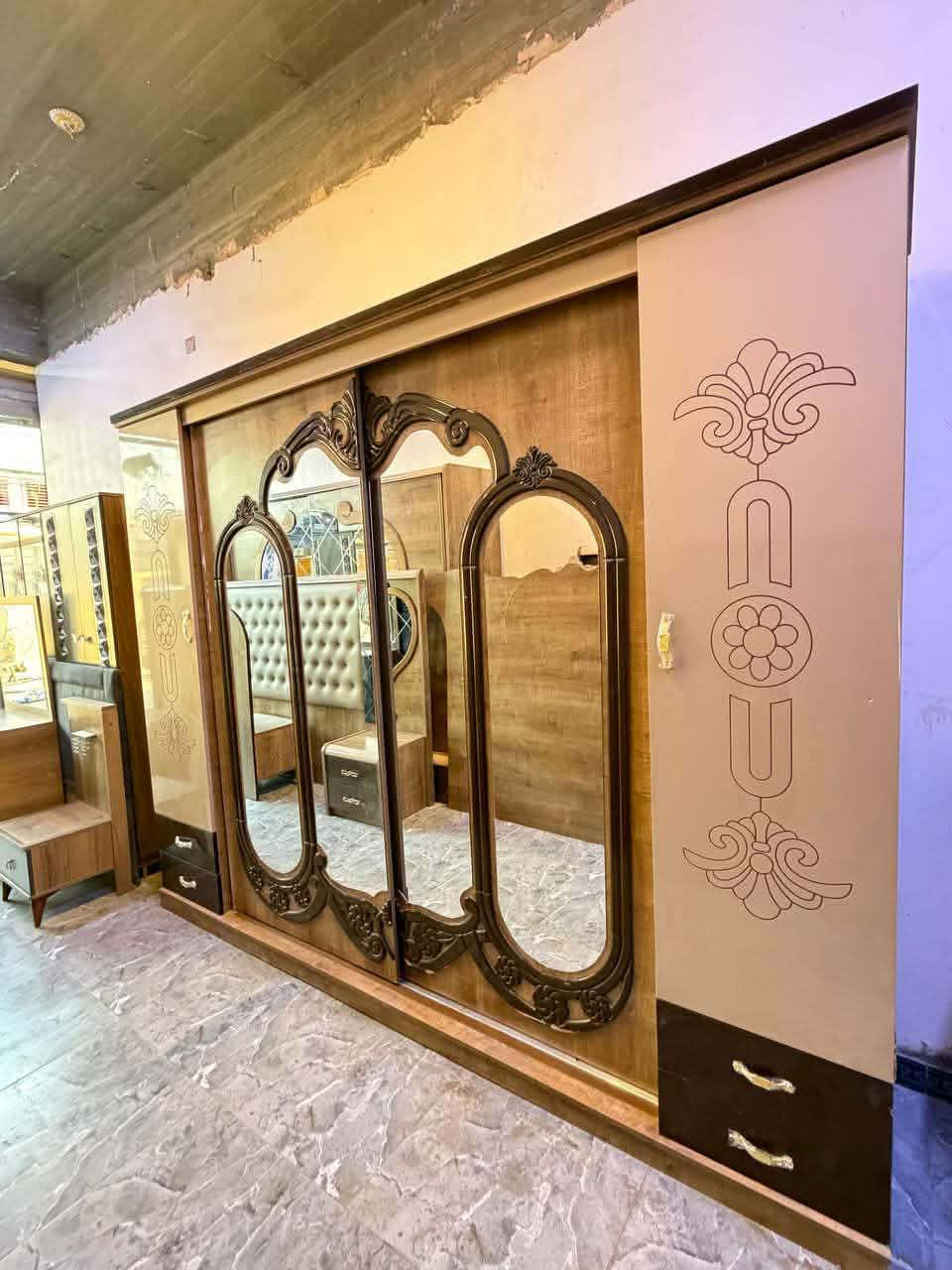 غرفة نوم مستخدام      ويا التوصيل والشد واصل داخل بغداد الحجز واتساب فقط ***********
