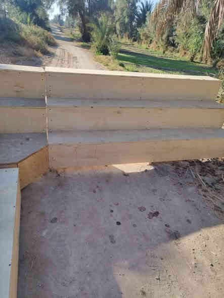 رفوف خشب تزكام ثلاث قطع القطعة الثالثة زاوية مثل متشوفون بلصورة الله شاهد اشتغلتهن العام تزكام يم نجار صارن عليه ب 350 الف 
اريدهن هسة ب 250 وبيهن مجال ليحب يراسلني واتس اب او يتصل مكاني واسط قضاء الحي 
***********
