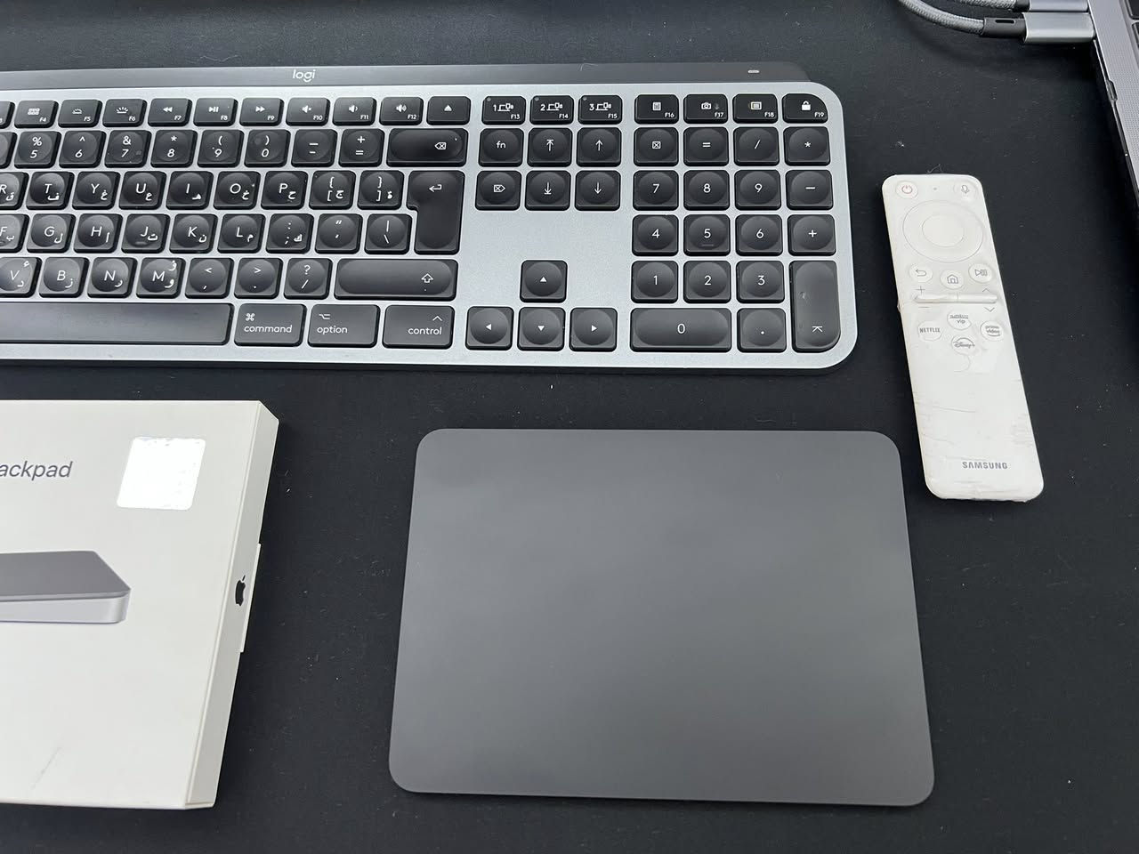 Apple Magic trackbad
الجيل الثالث 
شحن تايب سي 
استعمال قليل جدا
نضافة ٩٩٪؜
مع الكارتونه 
بدون كيبل
السعر 190 الف
العنوان حي الجهاد
لا يوجد توصيل 
***********
