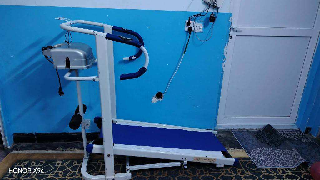 جهاز ركض كهربائي نظيف  للبيع 
السعر 40 وبي مجال قليل
المكان كركوك 
*********** كركوك, العراق
