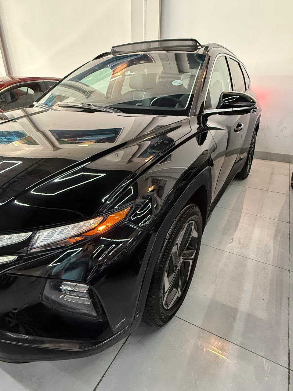 السلام عليكم
توكسان 2024 وارد امريكي 
رقم اربيل 
فول مواصفات 
فتحه بانوراما 
كشنات جلد +تدفئه تبريد
كامرات 360 
صندوق كهرباء 
حساسات امامي خلفي 
اوتو بريك قيادة آليه تحديد مسار 
وهواي بعد بيها مواصفات 
مكانها بغداد *********** 
صور الحادث بالمنشور اي استفسار اتصال على الرقم
