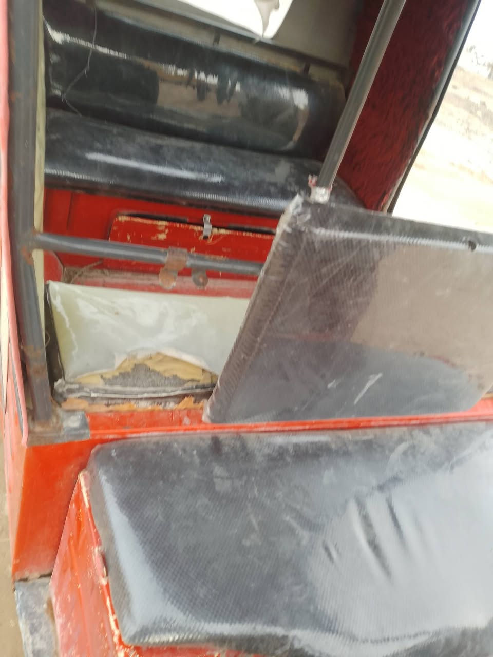 للبيع موديل 17محرك ستوته بس جامه نقصعنوان ديالى بعقوبه تقاطع ساده ***********
