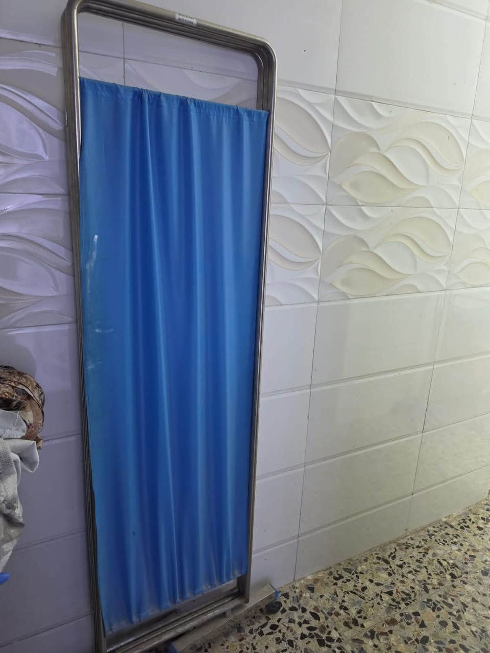 غراض مختبر للبيع
للتواصل
 قاطع حديد 
محمل 
قاطع خشب 
مروحه جداريه 
ميز صغير 
حاويات عدد اثنين 
البيع شلعه وحده مكان الغراض ابو دشيرشارع السعدون 
التواصل واتساب 
*********** 
الأسعار حسب تقييمكم
