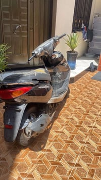 بريز دراجه نضيفه شوفت عينكم كهربائيات كامله كلهه ونكره دراجه بس يرادله...