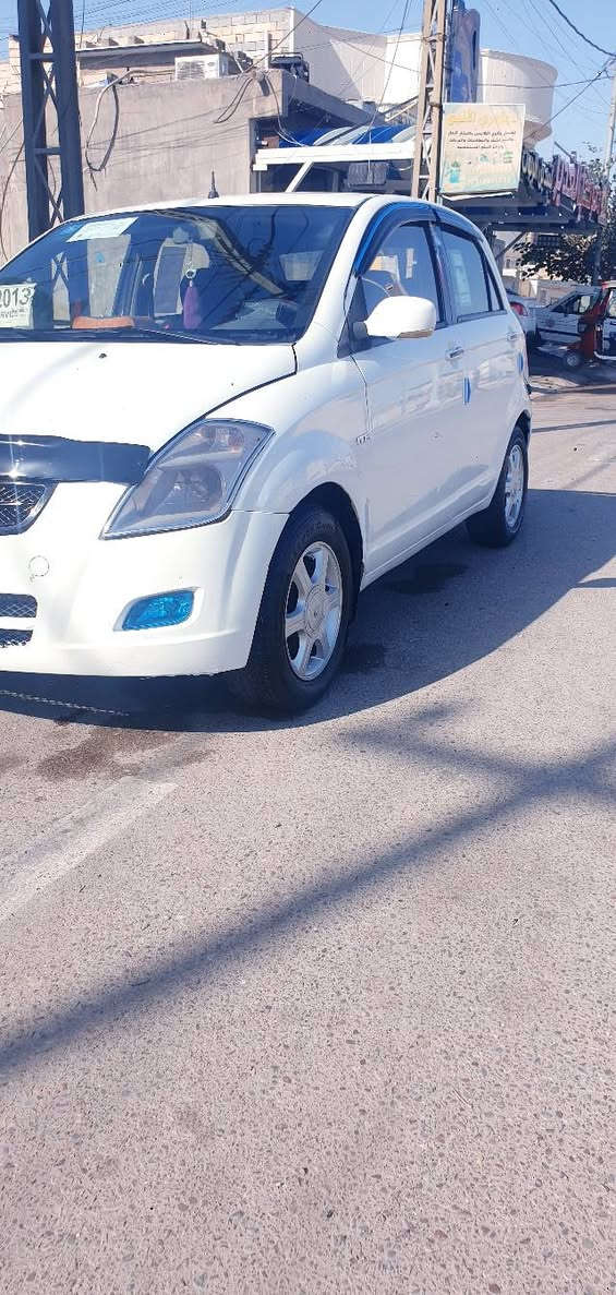 سلام عليكم فاو v2 مديل ٢٠١٣ رقم بصره نكليزي كير اوتوماتيك محرك وكير بلاد سياره جاهز بيه مكانات صبغ جدا قتصاديه وكلشي واضح داخل الفيديو 
سعر ٣٧ 
***********
