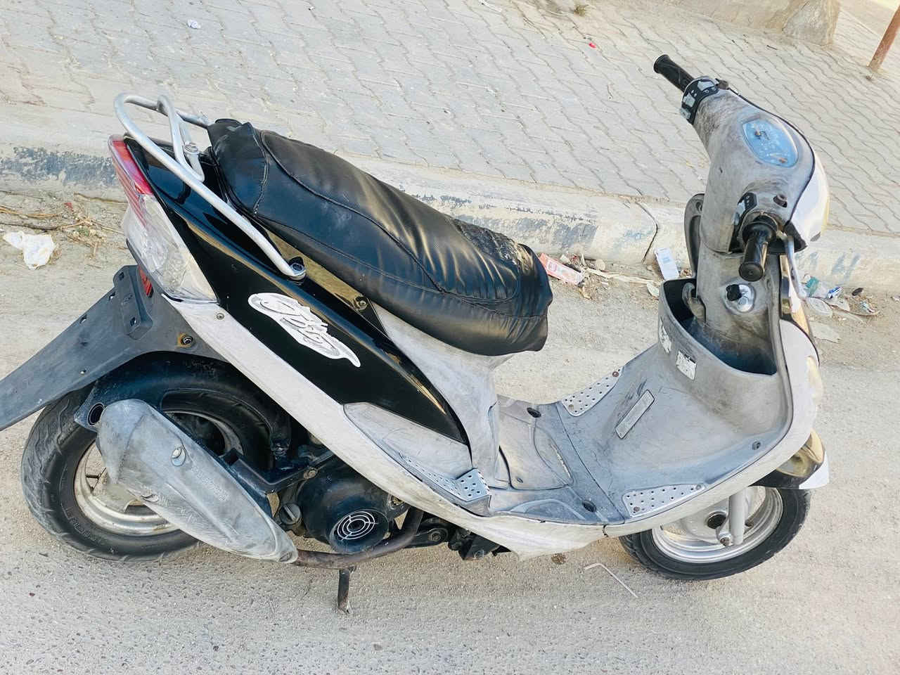 سلام عليكم ورحمة الله وبركاته ماكس قجمه للبيع مفتوحه اول فتحه الها بس لباقي كله بلاد كفرات سلف كابريته كلها بعدهي بلاديه كهربياياتها كلها شغاله نكره سلف مكينه ناعمه دبلات شغاله ***********قضاء المدينه
