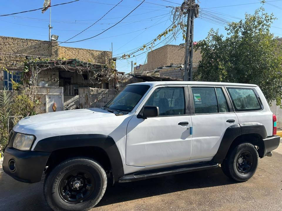 السلام عليكم بترول سفاري 2008 مكفوله من ضربه بس صبغ مزاد محرك بيه صوت وخربطه سياره مزاد بغداد سعر 75وبيه مجال مستعجل على بيع مكان ناصريه ***********
