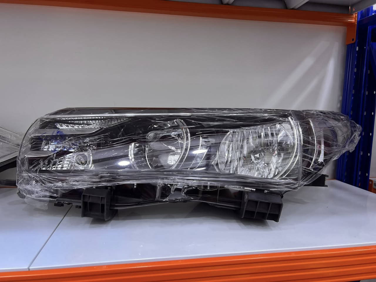 السلام عليكم  على بركة الله تم وصول وجبة جديدة من المواد
ماسكات لايتات -دعاميات -جاملغ- بنيد- بطانة 

شباك- بروجكتور - جام لايت

 كامري جميع الموديلات

كورلا كروس 

فرونتلاندر

كورلا جميع الموديلات

 جملة مفرد 
 السنك 
مكتب انوار الضامن

***********
