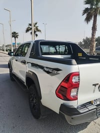 هايلوكس أفنجر 2025 سعودي فول مواصفات ام المنفاخ زيرو ماشيه 10 ألاف خمس...