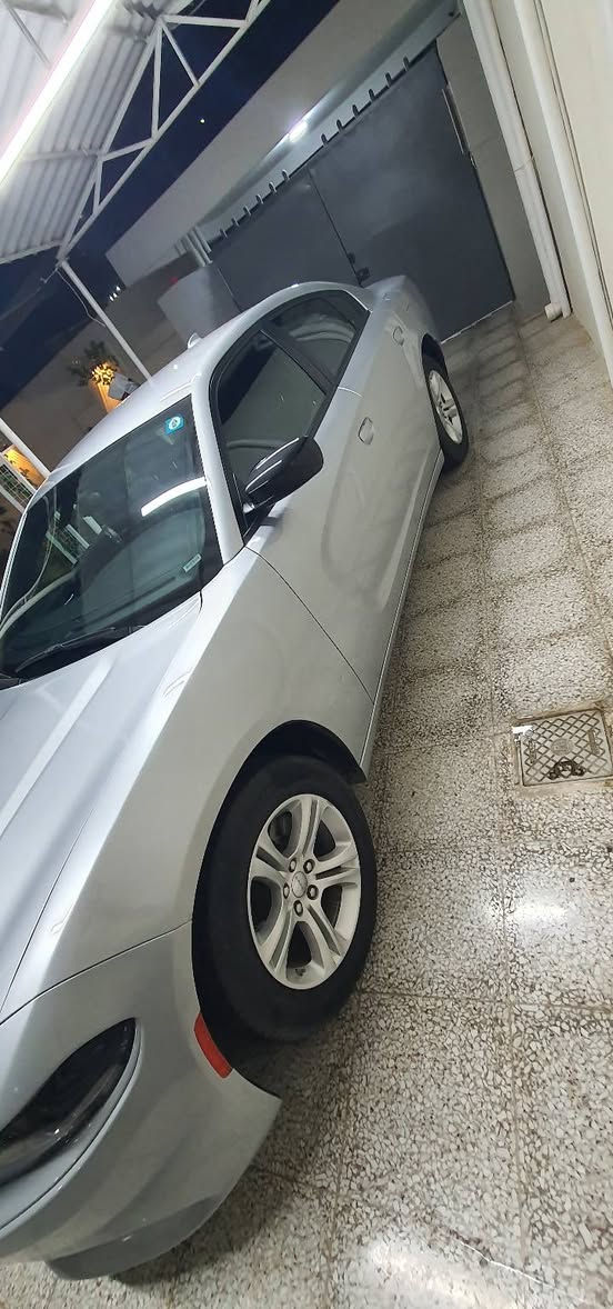 جارجر موديل ٢٣
 ماشي٤٥الف ميل
 ضرر جاملغ سايق وبوند بدون دواخل بدون ايرباك راديترات شرط بدون ضرر شركة 
  وبيها جاملغ نفر وباب نفر كلير من امريكا مع حالوب خفيف بقبغ الصندوق باقي سيارة بشرط رقم نينوى بأسمي
السعر ٢٢٩ ورقة


**إذا كنت صاحب هذا الإعلان وتريد حذفه لأي سبب، رجاءا أرسل رسالة إلى الدعم الفني**