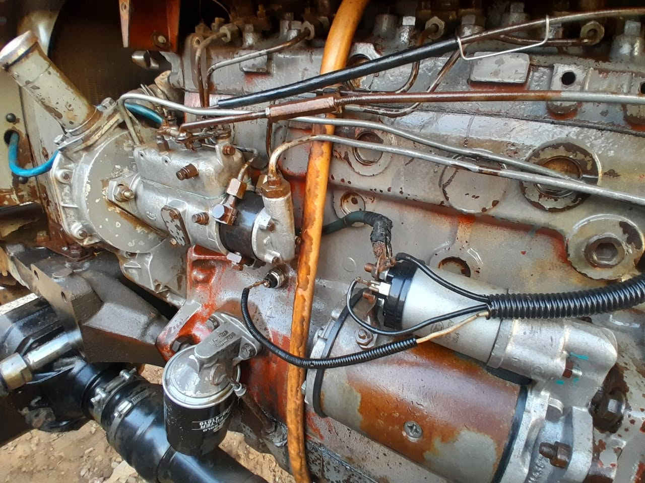 مكينه فوركسن ٢٧٥ محور دبل كير محرك اكسل بالشرط رقم كركوك العنوان كركوك داقوق السعر ٨٠ ورقه بي مجال***********
