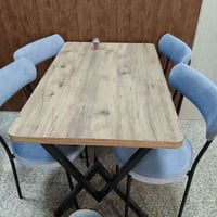 ٣ طاولات طعام • ٤ كراسي لكل • مستعمل شهر