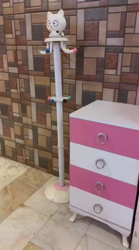 السلام عليكم
غرفة نوم تركية نفرين نظيفة جدا جدا للبيع مع هدية زولية وية الغرفة وشازلونة وتيبلام والسعر جدا مناسب 
غرفة بناتية ايضا للبيع نظيفة جداا مع هدية زولية ووتيبلام 
سبّلت كنتوري 3 طن للبيع 
للتواصل الاتصال على هذا الرقم 
*********** 
المكان بغداد
