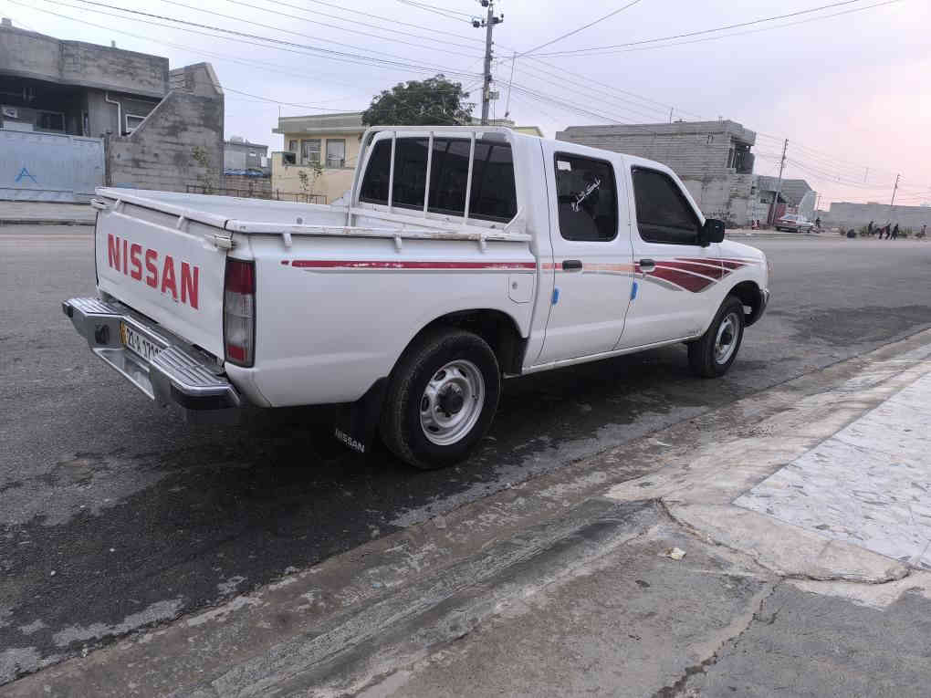 نیسان 2002 زێت لەزگەی بیلاد مەکینەی نەکراوەتۆ قەباغیشی نەکراوەتۆ 248 هەزار ڕۆیشتوە بێ بۆیاخ ڕەسمی سۆنەریم داناوە سەنەویو ڕەقەم تازەیە سەیارەکە وەک شەریکە ماوەتەوە نرخی 108گەڵا شوێن کەلار *********** كالار, السليمانية
