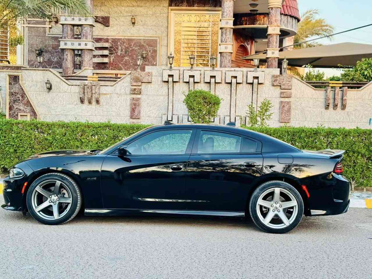 بلاش ارخص جارجر  2023 اصل ب اسمي تحويل ثاني يوم

ب عااافيه ع ياااخذه 

السعر :   208 $  وبيه مجاااال 

اتصال :  ***********  

محرك  5700 🚀

ماشيه 24 mi 

كير محرك صدر كفاله 

 السياره فول 1ع1  اعلى فئه 

بصمه

فتحه

محدثه SRT 

شاشه جبيره

تدفئه تبريد كشنات 

تدفئه ستيرن 

كشنات كهرباء

كشنات جلد       

شفتات بالستيرن 

بغداد
