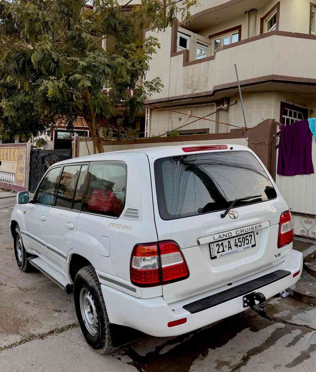مونيكا موديل ٢٠٠١ 
رقم اسولى 
سته سلندر
رقم و سنه وى جديد 
سياره حيل حلو ماشالله 
داريم شفت 
رقم و سنه وى جديد
گيرو محرك و تبريد جديد
تخم تاير جديد 
مابى ربع نواقص  حيل حلو
(بس جاملغ سكن امامى سبخ بدون دواخل )

مواسفات 
سلاجه 
تبريد مركزى
جام كرباى
كير عادى
سعر // ١٣٨ ورقه قفل 
***********
——————————
مونيكا موديل ٢٠٠١ ته حويل اسل
يه ك پارچه بوياخه بى ناوگرتن 
هه موو گيانى به شه رت زور تازه يه
تايه ى لوكه
رقم و سنه وى تازه
كيرو مه كينه لوكه

مواصفاتى 
سلاجه 
تبريد مركزى
جام كاره با
نرخى قفلى ١٣٨ كه لا
*********** السليمانية, العراق
