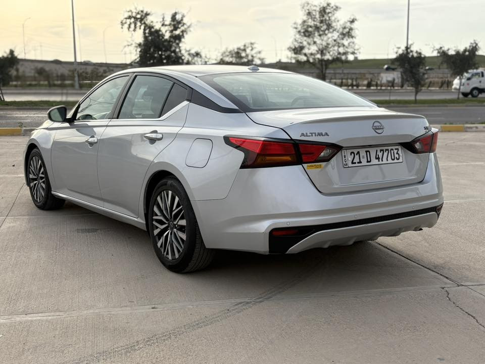 السلام عليكم
نيسان التيما ٢٠٢٣SV 
ماشية ٤٥ الف بيها فقط بونيد بدون دواخل شرط تفحص ما بيها خدش لا شاصي ولا بطانة مجرد شويه البدنه مسحوب ايرباك الستيرن فقط طاك مكان السيارة كركوك السعر ١٦٦ ورقهالشراي يخابر على ***********
