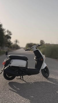 بوليس بلادي • نازل من الحاوية • كفالة