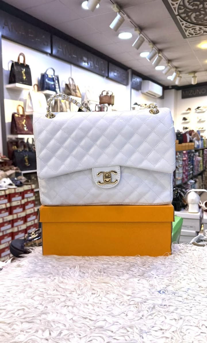 سلاو 😍👋 مرحبا 👋🧡 ANA SHOES 

جبنالكم حقايب نسايً ماركة اصلي10الوان موجود
العنوان كركوك قادسيه الثانيه بدايه سايدين ابو
 خطاب  توصيل جميع محافظات
الاتصال على هذا الرق***********
