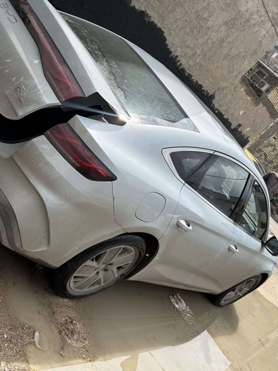 Byd qin l 2025
فول بنوراما و٤ كامرات وباقي المواصفات المعروفه الي بيها البطاريه ام ١٢٠

بيها حادث كما موضح بالصوره وبالفديو 
بيها نقص حداديه الجهه اليسره والباقي واضح

مكان بغداد السعر 21مليون وبيها مجال قليل
***********
