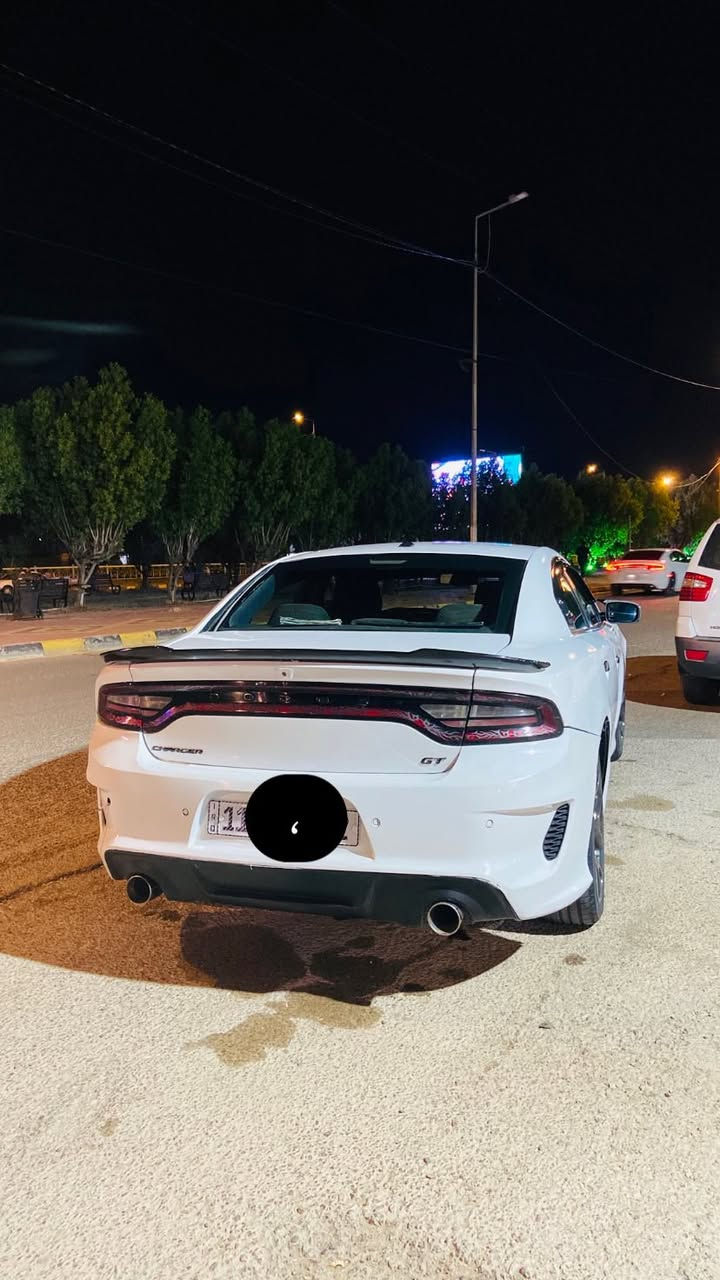 السلام عليكم
جارجر 2020 اصل باسمي 
تحويل مباشر 
حادثها جاملغ امامي وبنيد + جاملغ خلفي 
صبغ عام السياره 
السعر 152 وبيها مجال 
مراوس حسب القناعه 
هاتف ***********
واتساب ***********
