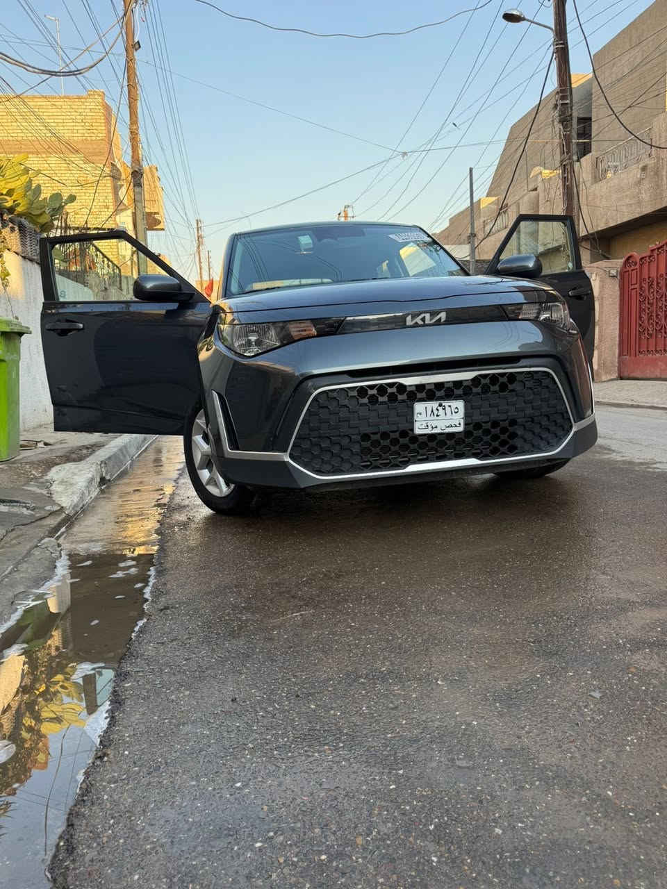 صول للبيع موديل ٢٤ سياره بيه داير مال جاملغ خلفي شويه وباب جبته نفس لون سياره  بدون رقم بسمي عنوان سياره نواب مال بغداد جديده محرك الفين  نص فول سياره جديده رقم هاتف      ***********. *********** صوره حادث بل منشور السعر ١٥٨ بيه مجال
