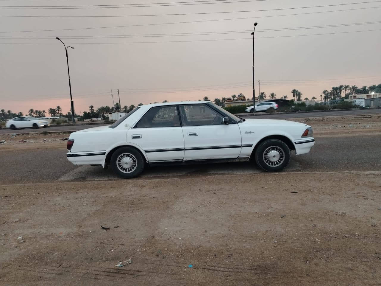 ها توب بتره موديل 91مكينه 2500ديلكو قبق ابيض كير مكينه اكسل مكفولات لا صرف ولا بخار  تخم تاير كشرها حلو ما بي ضربه  شواصي نضيفات كهربائيات كلها شغاله كلها بلاد فان تبريد مفصول دواخل نضيفات رقم بغداد سنويه ل 29  هزه كامله تحويل مباشر ربع ما عليها لسياره  ترايك وين ما تريد سعر 35 وبي مجال بسيط  سياره خير من الله  مكان لسياره بابل***********
