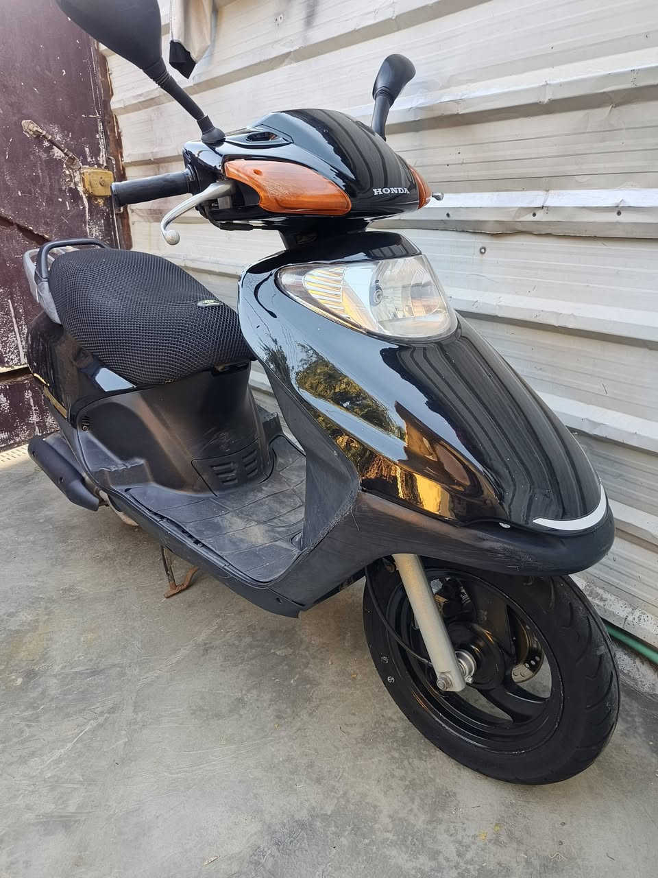 السلام عليكم 
دراجة سبيسي جديدة محرك برغي ممفتوح بي مكفولة وين ميعجبك افحص شلعة ومعدل وناعمة نكرة سلف بكل وقت  كهربائيات كاملة مابيهة اي نقص 

السعر ٧٥٠ألف وبيهة مجال بسيط

العنوان العطيفية قرب جامع براثا

رقمي ***********
