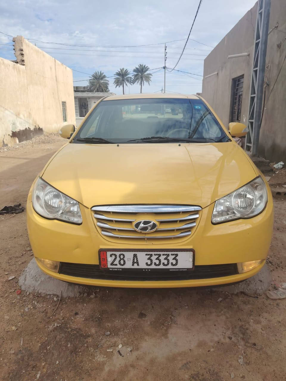 سلام عليكم الانتره موديل 2010 مكفوله عده الباب السائق مصلح بدون  داخل  والتبريد عاطل مكينه 1600 دكشن عالي بسمي رقم دولي سنويه 2029 #السعر96 وبيه مجال *********** مكان نجف
