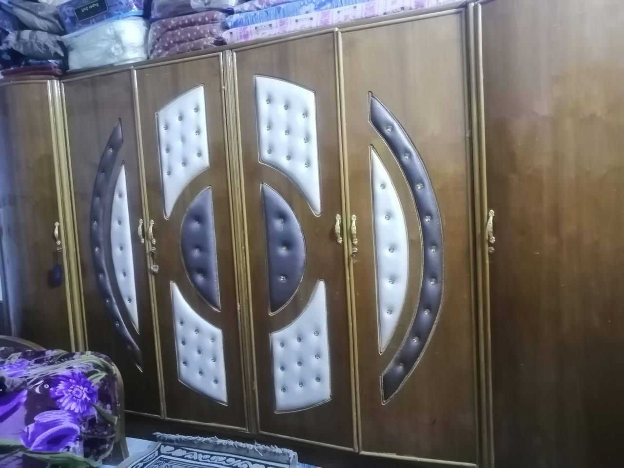 سلام عليكم ورحمه الله وبركاته غرفه نوم للبيع تزكام درجه اولى. مع فراش نفرين للبيع.  ***********
