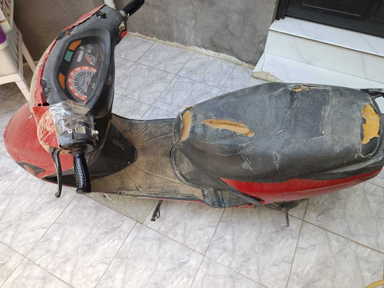 سلام عليكم من رخصه ادمن عندي دراجه للبيع فراشه فحل شغل بس بيه تصليحات بسيطه سعر 200 بيه مجال مكاني حله حي العسكري نهاي 30


**إذا كنت صاحب هذا الإعلان وتريد حذفه لأي سبب، رجاءا أرسل رسالة إلى الدعم الفني**
