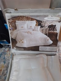 فرشه عرس جديده جدا انتاج حديث المكان البياع ٠٧٧٠٤٢٠٥٠٤٧ سعره ١٠٠ وبيه ...