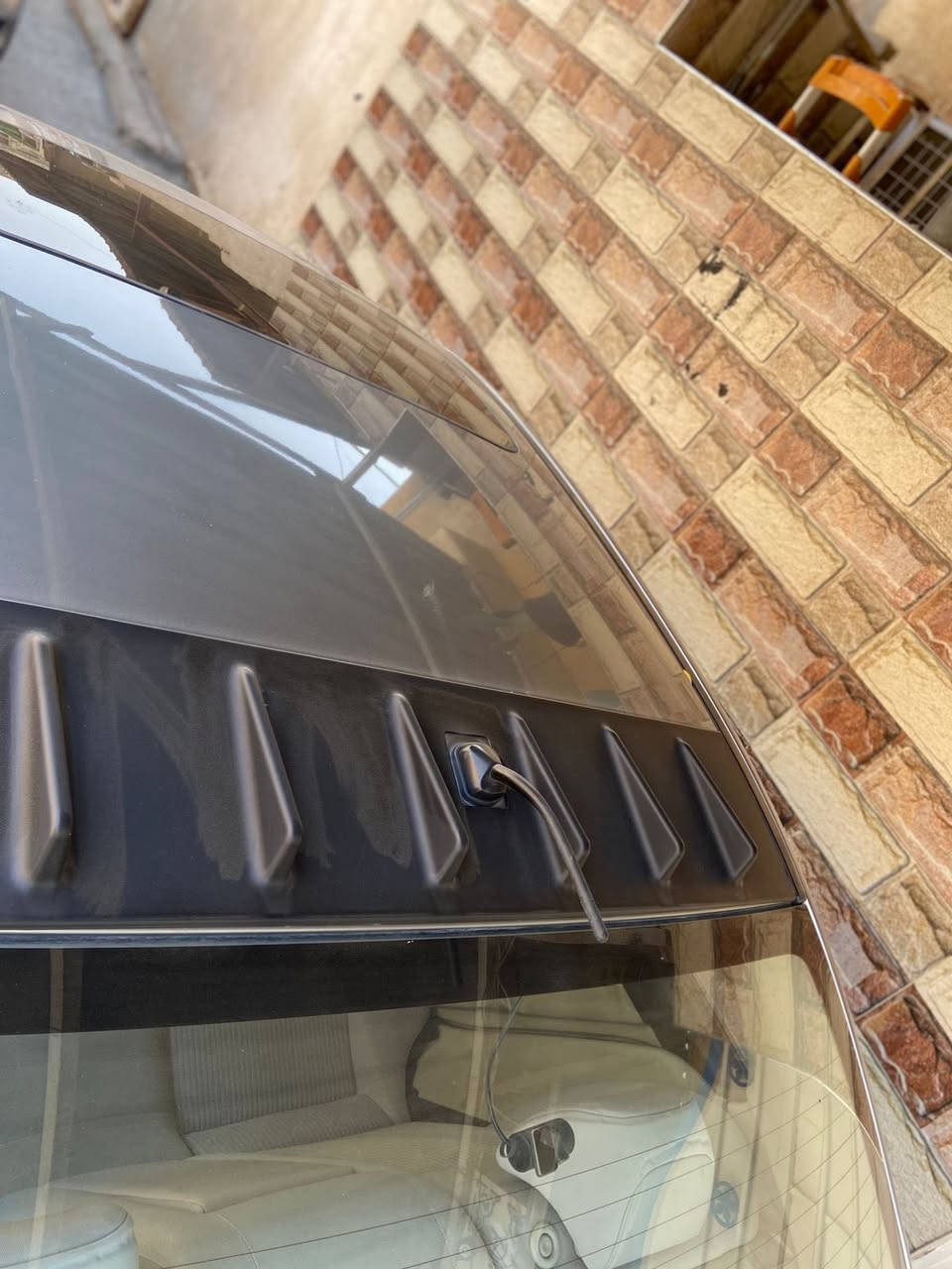 السلام عليكم ورحمة الله وبركاته سياره مسيوبيشي قرش خليجي مكفوله من صبغ وضربه ماشيه 109 بأسمي  محرك 
1600 صدر امامي خلفي كله جديد  تخم تاير جديد 
((115$))
*********** واتساب 
مكان بغداد حي اور
