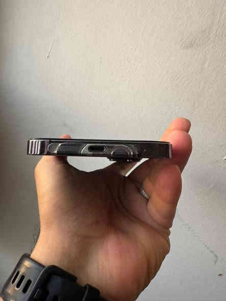 بيع مستعجل الي يدور ايفون مناسب جبتلك واحد جوه السوك وبالعافية عليك
14 برو ماكس 256 دبل خط 
الجهاز كلش نضيف كلشي شغال بالجهاز تجي تفحص وتاخذ
الالون مميز بنفسجي بطارية بلادي ٨١
فقط فقط فقط امبدل شاشه اصلية اللوان اتخبل وشوفت عينك السعر 600 الف قفل قفل قفل ابد مابي مجال لان ارخص من هيج متحصل 
مكاني بغداد قرب حي القاهرة قرب جامع النداء
***********
