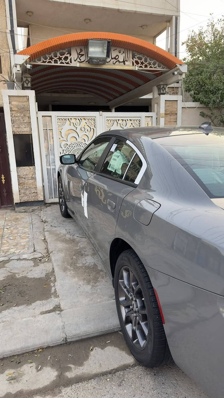 السلام عليكم جارجر اسمنتي موديل 18 فور ويل السياره كلين بيهاا شخط بالباب الخلف الساىق ورصعات اربعه ناعمه بالقماره فوك السائق اثر التحميل وبنيد مفتوح وراجع نفسه شدينالها ابو الفتحات وحاليا رجعنه البلادي 
محرك 3600 مامشتغله خط السعر 205 وبيها مجال *********** مكان السياره بغداد
