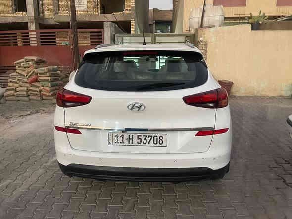 سلام عليكم توسان للبيع مديل ٢٠ شركت الكاصد فول من عده البني روما سياره جديده ماشيه ١١٠ الف عده شخط بلباب العبري ولباقي مكفوله رقم بغداد بسمي مكاني بغدادالسعر ٢١٠  ***********
