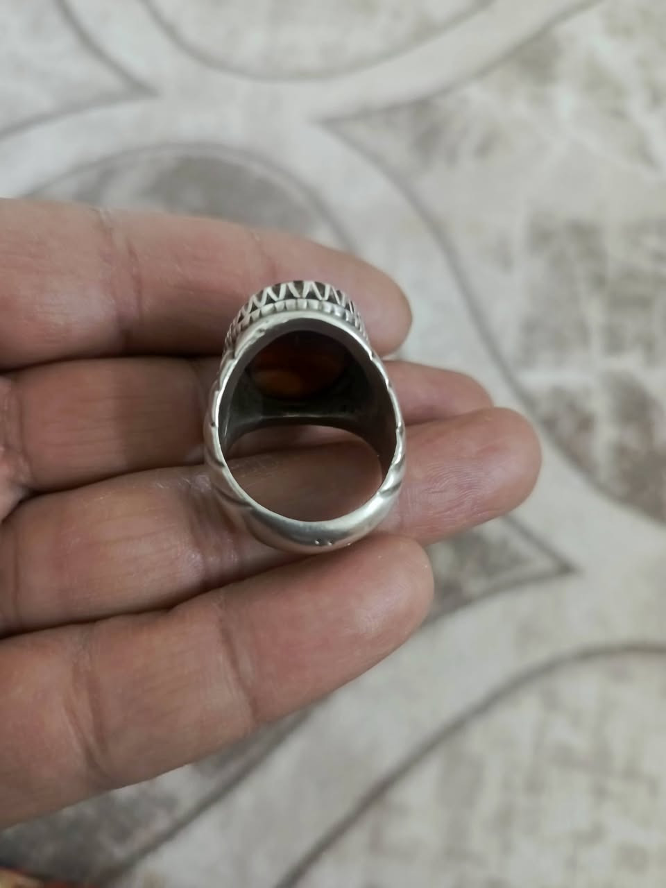 سليماني مشف احمر عينين قديم وصياغة زماني ثقيلة
السعر 150 قفل
*********** لايوجد توصيل
مكاني في الناصرية
