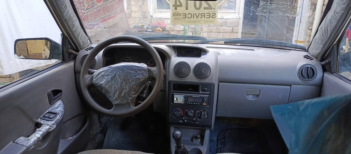 السلام عليكم سايبه للبيع خصوصي رقم انكليزي بسمي سنويه 31 رقم مثنئ مكينه برايد مشط جديد حداديه جديده باتري جديد دينمه جديده السعر 35 مكانة ديوانيه   وهاذه رقم ***********
