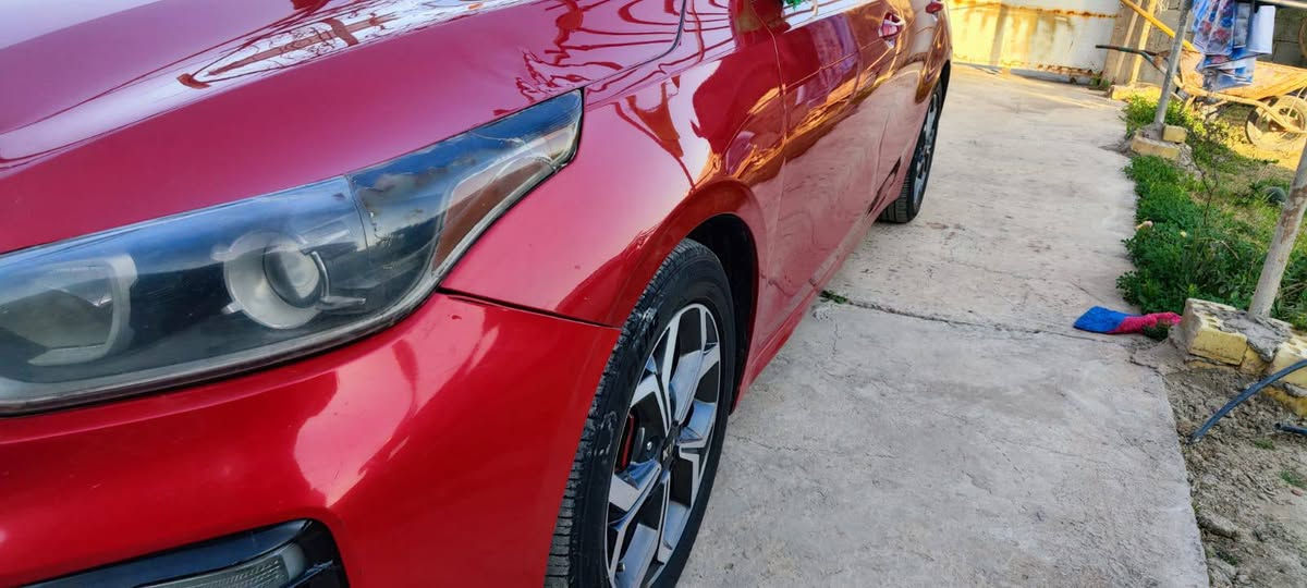 فورتي ٢٠١٩
 بدون صبغ 
بدون تبديل 
بدون ايرباك 
حادث السيارة دعامية امامية فقط
كير At السيارة جاهزة من تبريد وحدادية ولايوجد نقص بيها الشراي يتصل على الرقم ***********
